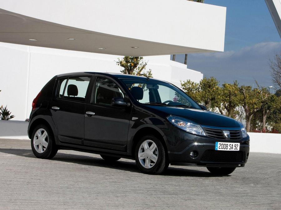  Dacia Sandero 2008 года  (фото 9 из 52)